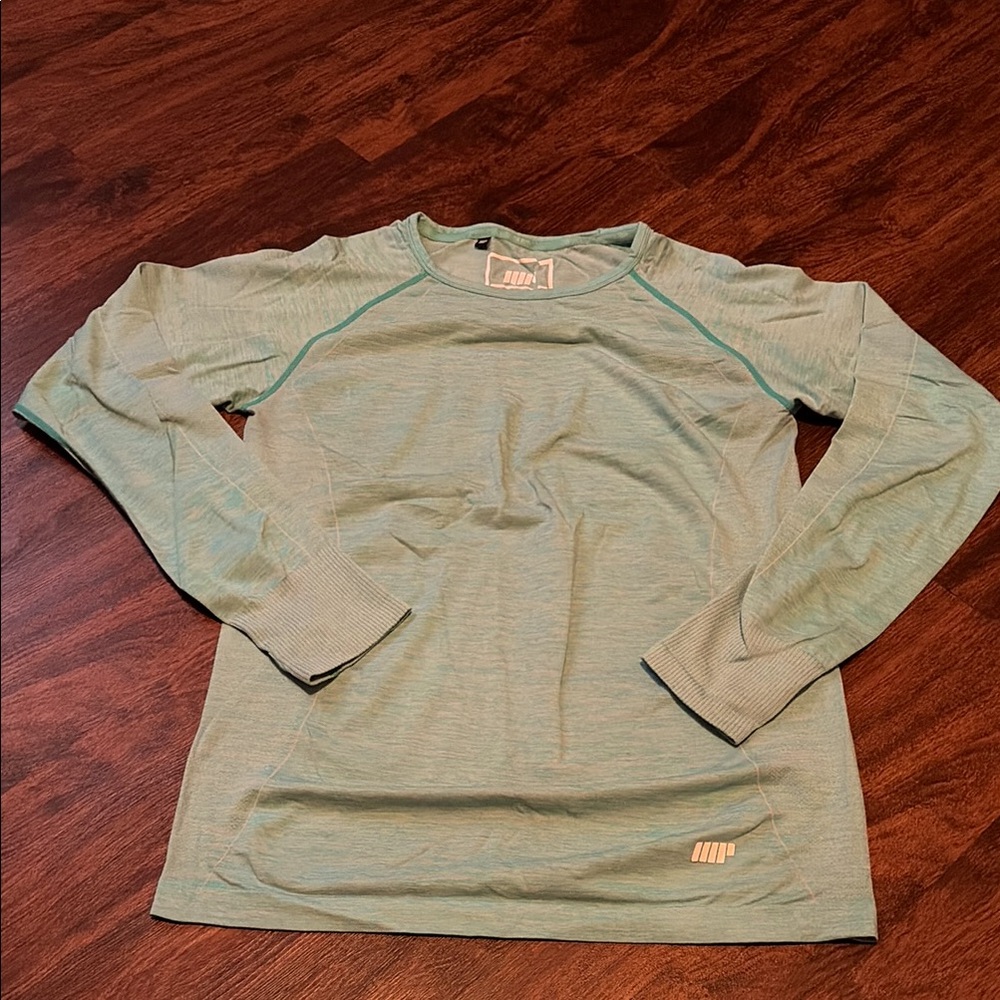 Women's Light Blue Long Sleeve Top